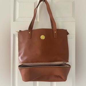 Brown leather tote shoulder bag